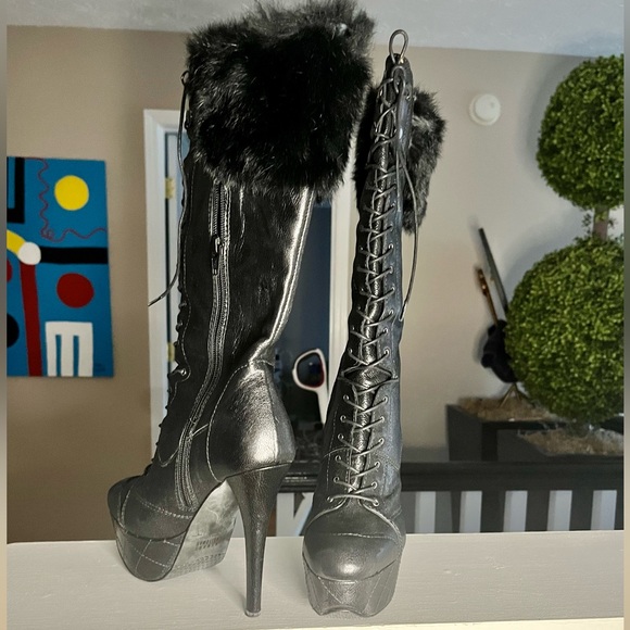 Stuart Weitzman Combat, Fur Top, Lace Front, side zipper, size 7.5, color black - Picture 7 of 8